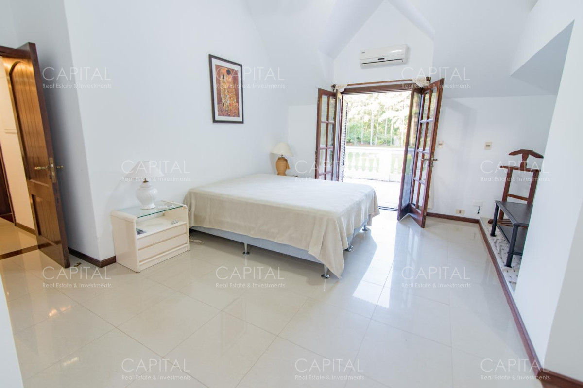 Casa ID.35548 - Espectacular casa en Venta en Beverly Hills