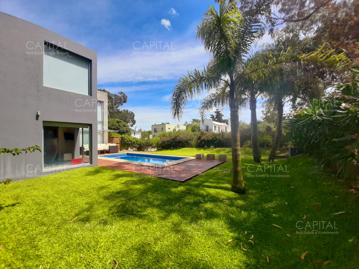 Casa ID.36421 - Moderna casa con piscina en alquiler en La Barra a pasos del mar