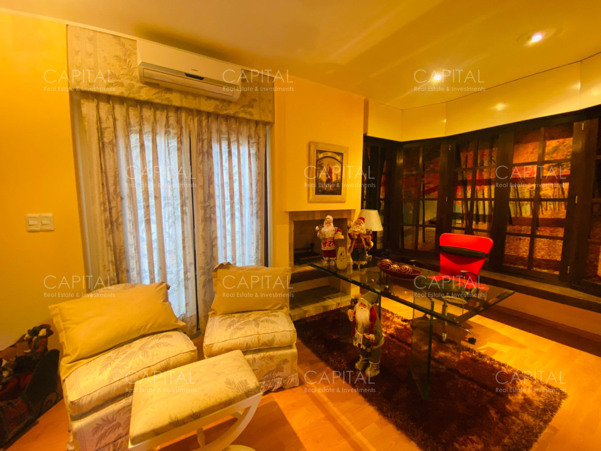 Casa ID.32412 - Residencia de Seis Dormitorios más Dependencia en Barrio Cantegril
