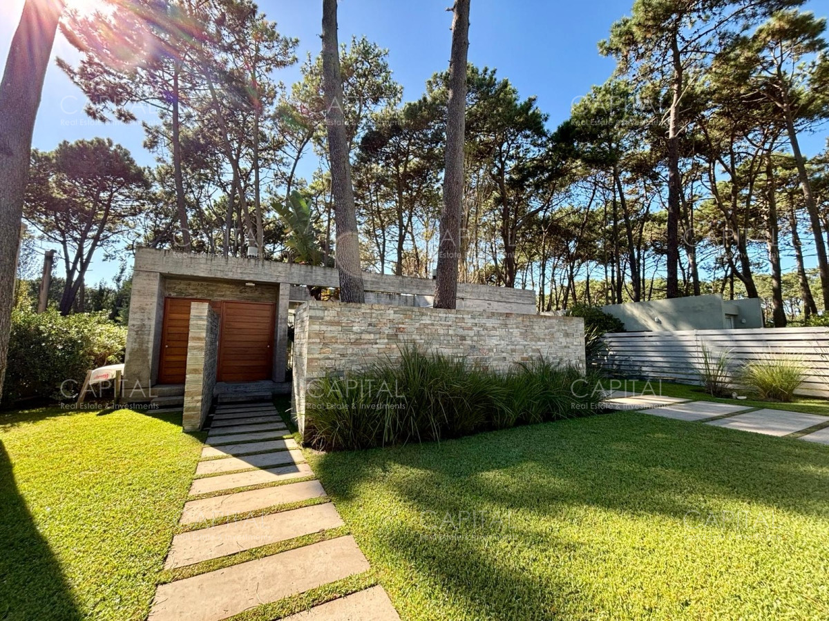 Casa ID.37089 - Moderna casa en barrio cerrado en Rincón del Indio próxima al mar