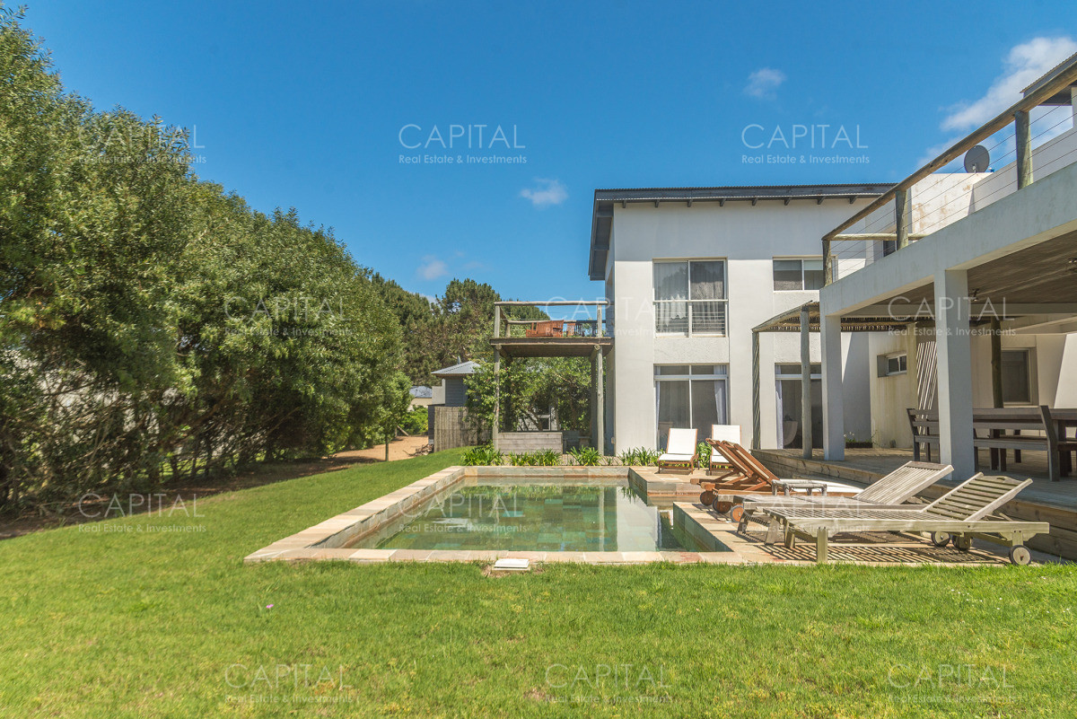 Casa ID.28305 - Casa de tres cuarto y servicio Pinar del Faro
