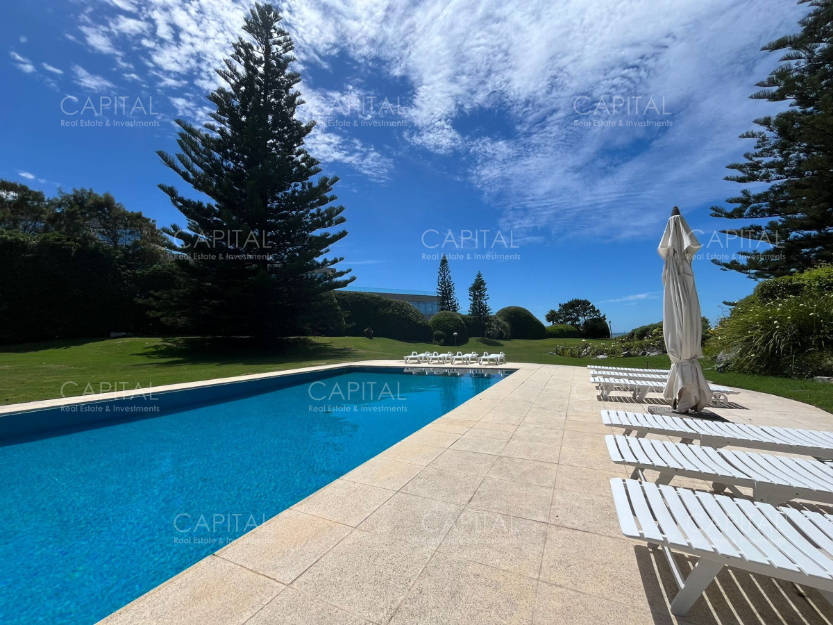 Casa ID.37287 - Espectacular Casa en Playa Brava Punta Del Este 