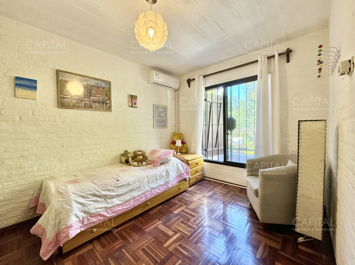 Casa ID.39224 - Casa de 3 dormitorios, piscina climatizada y barbacoa en venta y alquiler, Playa Mansa, Punta del Este.