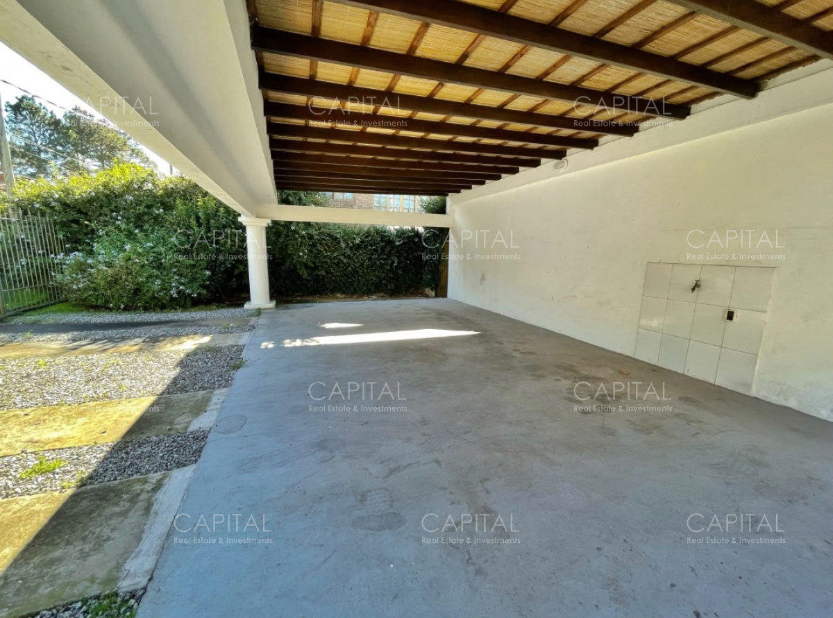 Casa ID.40316 - Amplia Casa en Rincon del Indio en Venta