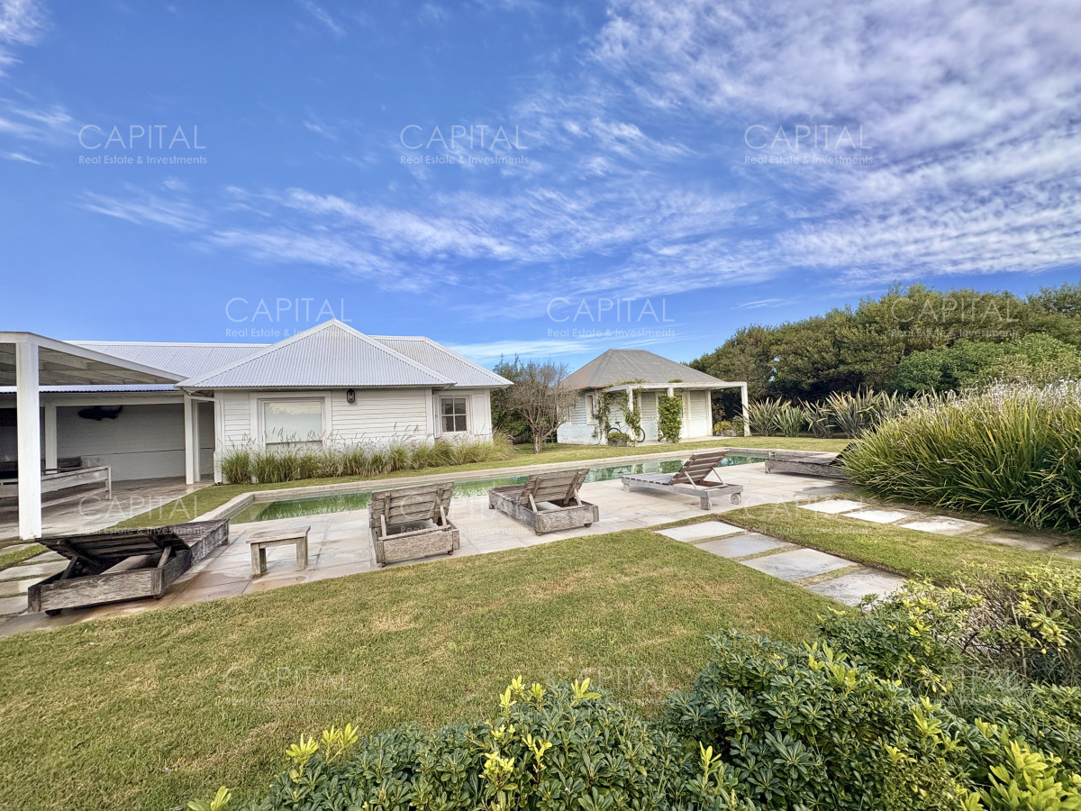 Casa ID.38582 - Casa primera fila en Barrio Club del Mar en Jose Ignacio