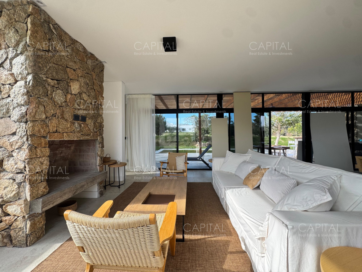 Casa ID.40852 - Casa en Barrio Privado Punta Ballena a la venta