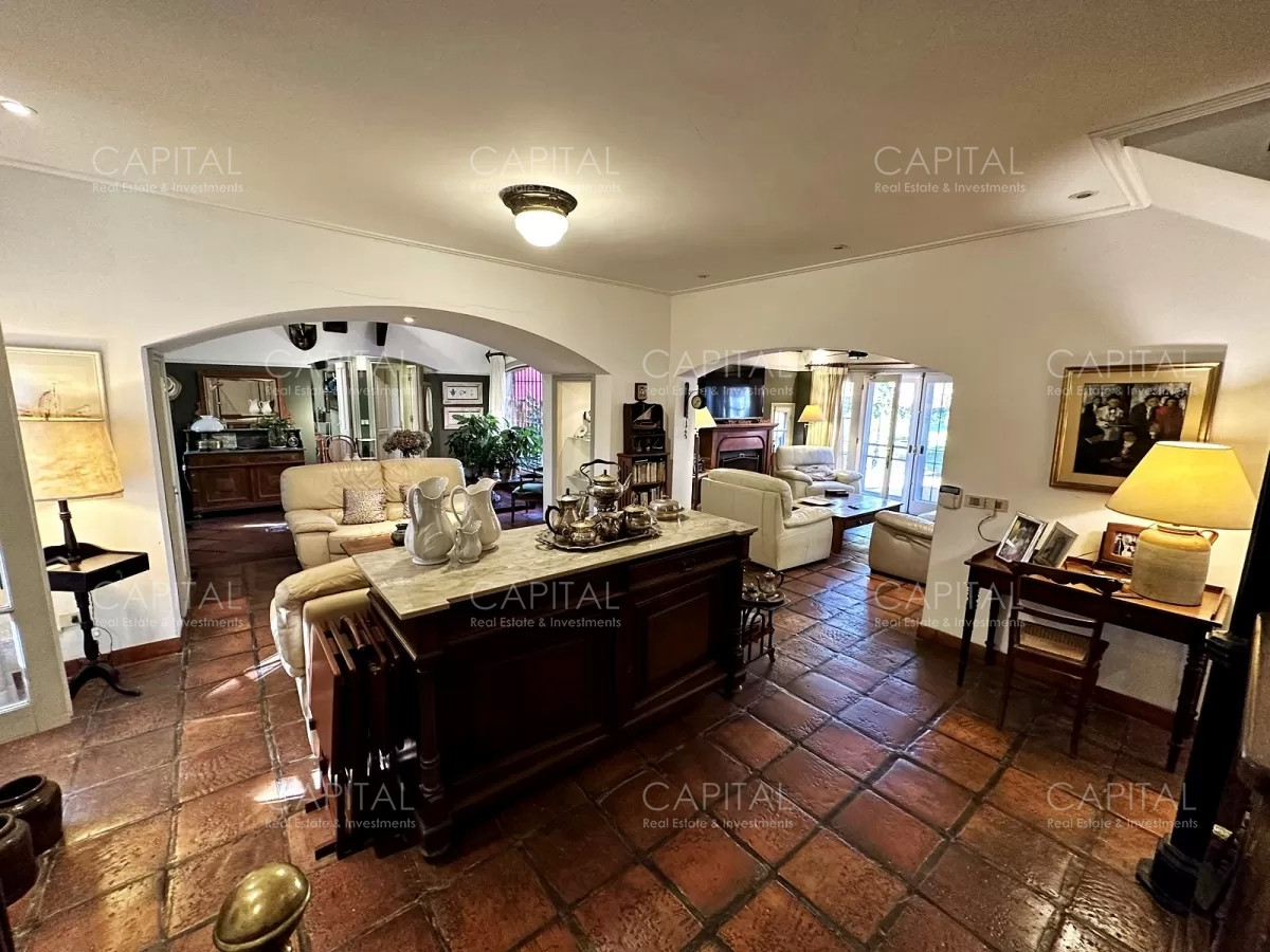 Casa ID.35081 - Casa  en Venta Playa Mansa en venta a 150 metros del mar