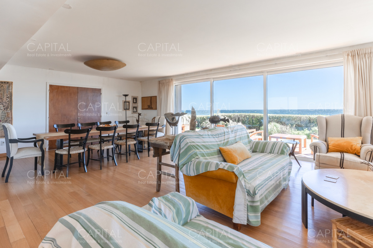 Casa ID.29753 - Venta de Magnífica casa en Rambla del Puerto de Punta del Este