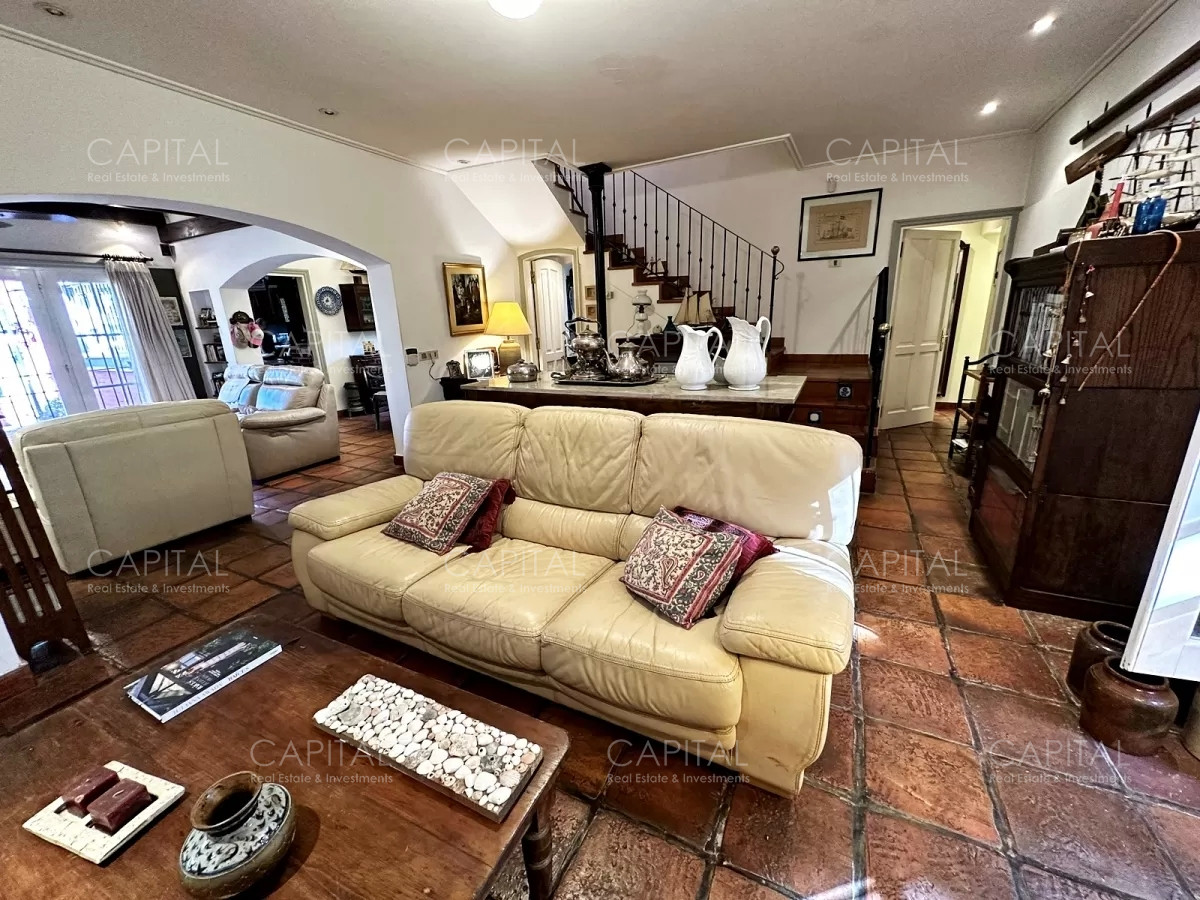 Casa ID.35081 - Casa  en Venta Playa Mansa en venta a 150 metros del mar