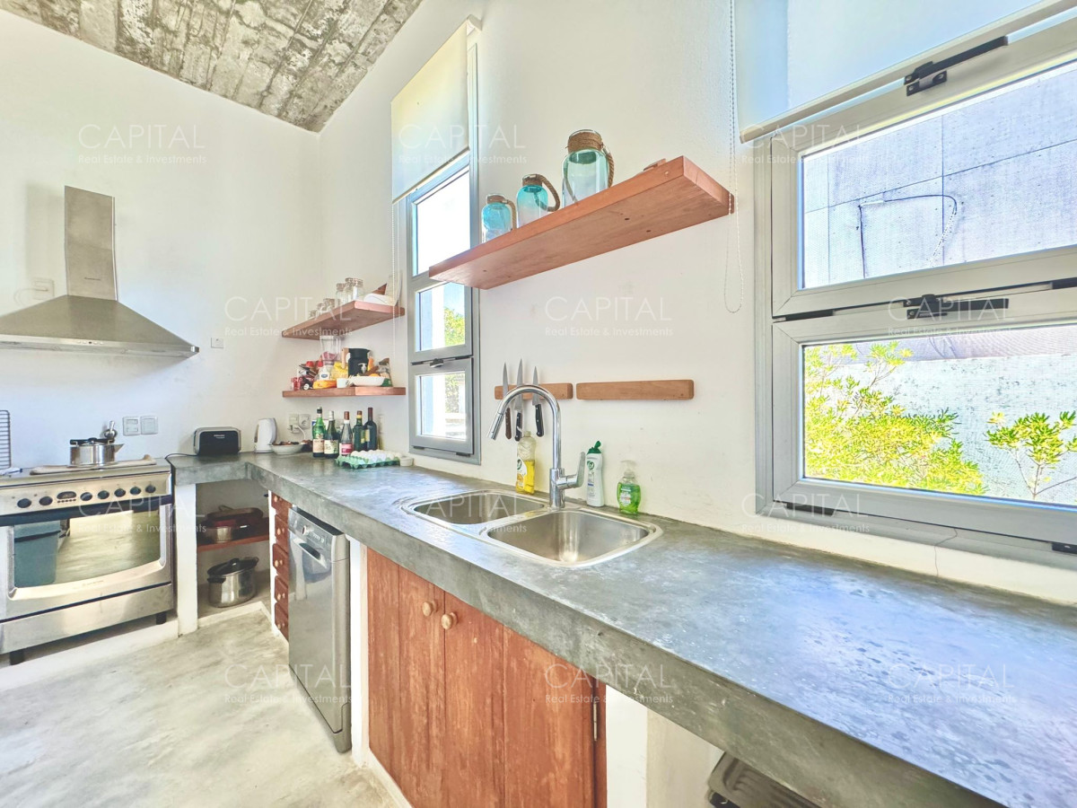 Casa ID.36175 - Casa en Venta en Pueblo de José Ignacio Cuatro Dormitorios y Dependencia