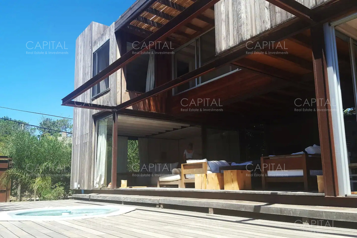 Casa ID.33628 - Casa de cuatro dormitorios mas dependencia en alquiler, La Barra