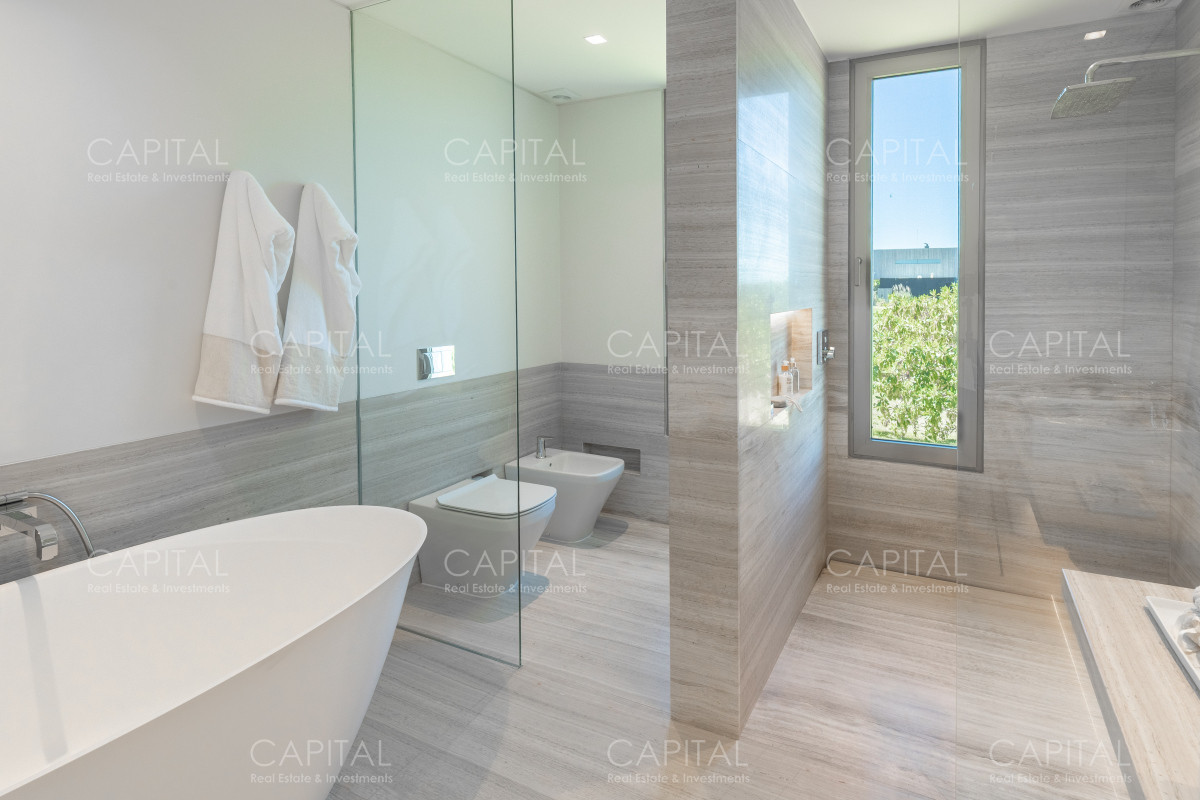 Casa ID.35837 - Espectacular Casa sobre el Mar Proximo a Jose Ignacio