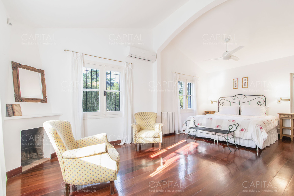 Casa ID.34876 - Casa de construccion tradicional en Playa Brava, Punta del Este en Venta