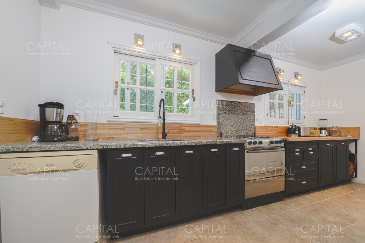 Casa ID.36458 - Excelente casa en  Montoya venta y alquiler a 1 cuadra de la Playa 
