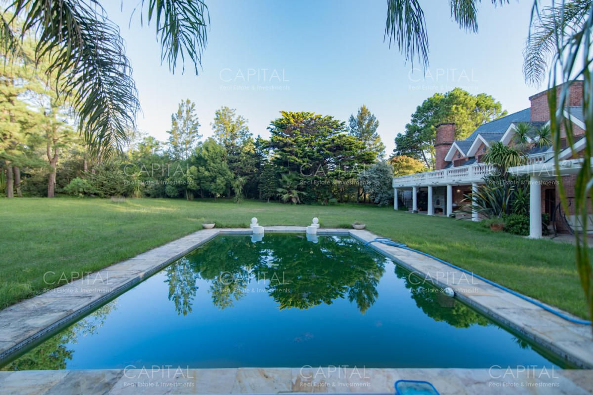 Casa ID.35548 - Espectacular casa en Venta en Beverly Hills