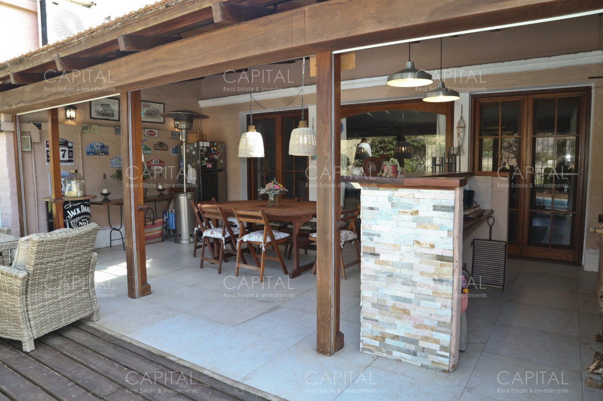 Casa ID.35079 - Casa en venta en Playa Mansa, Punta del Este.