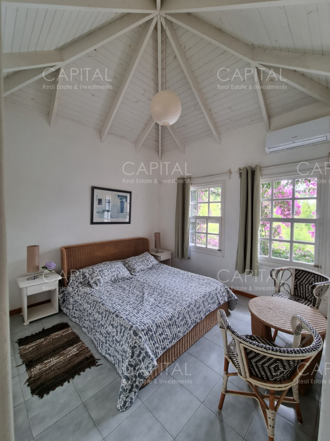 Casa ID.25970 - Casa en La Barra Punta del Este en Venta