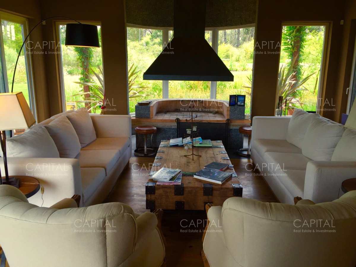 Casa ID.25894 - Espectacular casa en La Barra con gran parque con divina vista al  bosque  