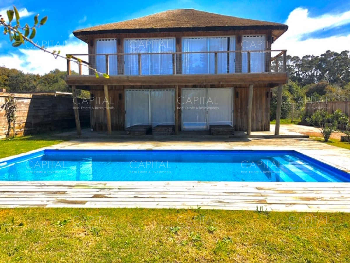 Casa ID.28338 - Alquiler temporario de Casa de 3 dormitorios y piscina en Barrio San Vicente, José Ignacio.