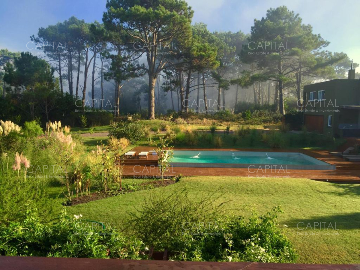 Casa ID.25894 - Espectacular casa en La Barra con gran parque con divina vista al  bosque  