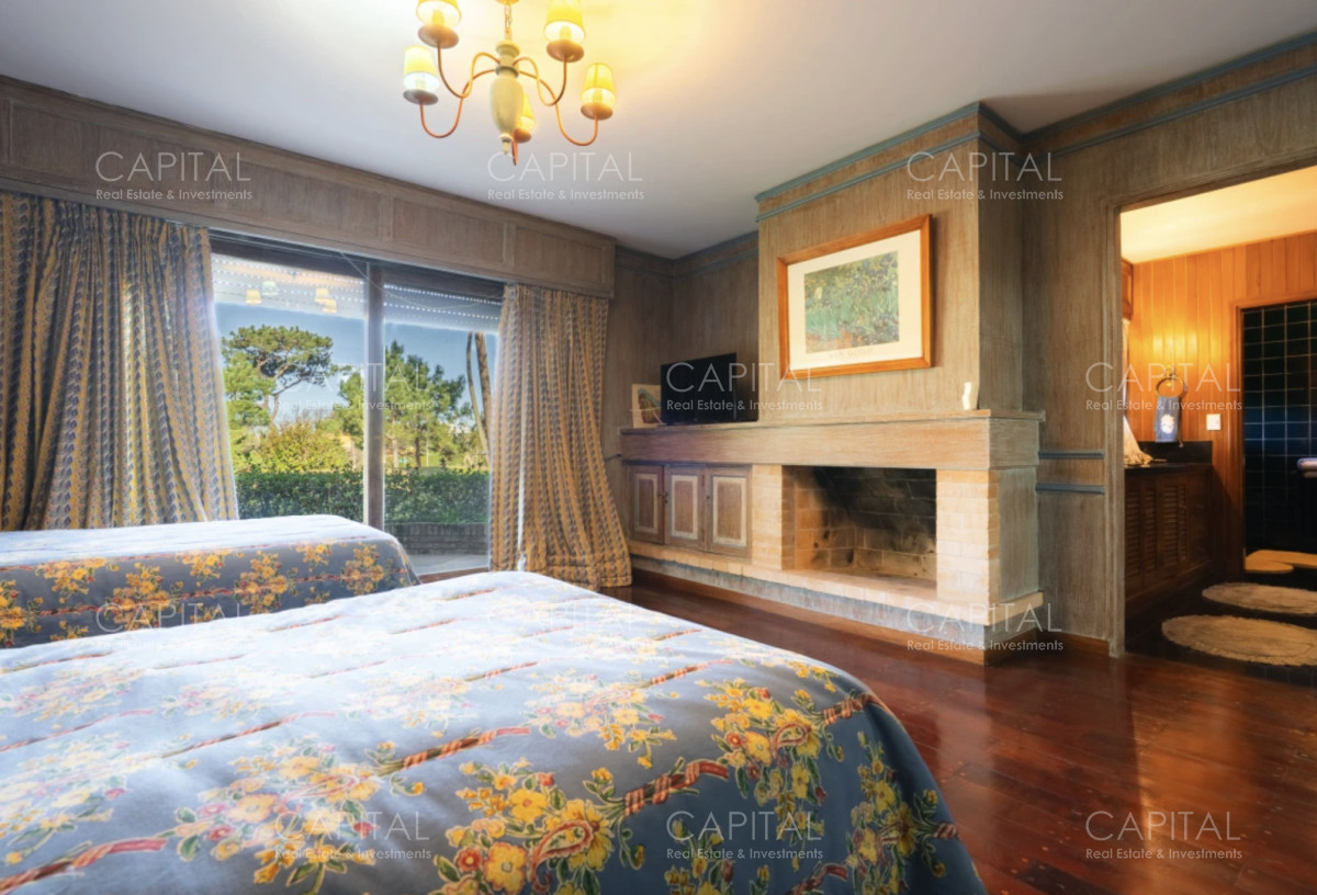 Casa ID.39114 - Mansion en Venta en Playa Mansa Punta del Este