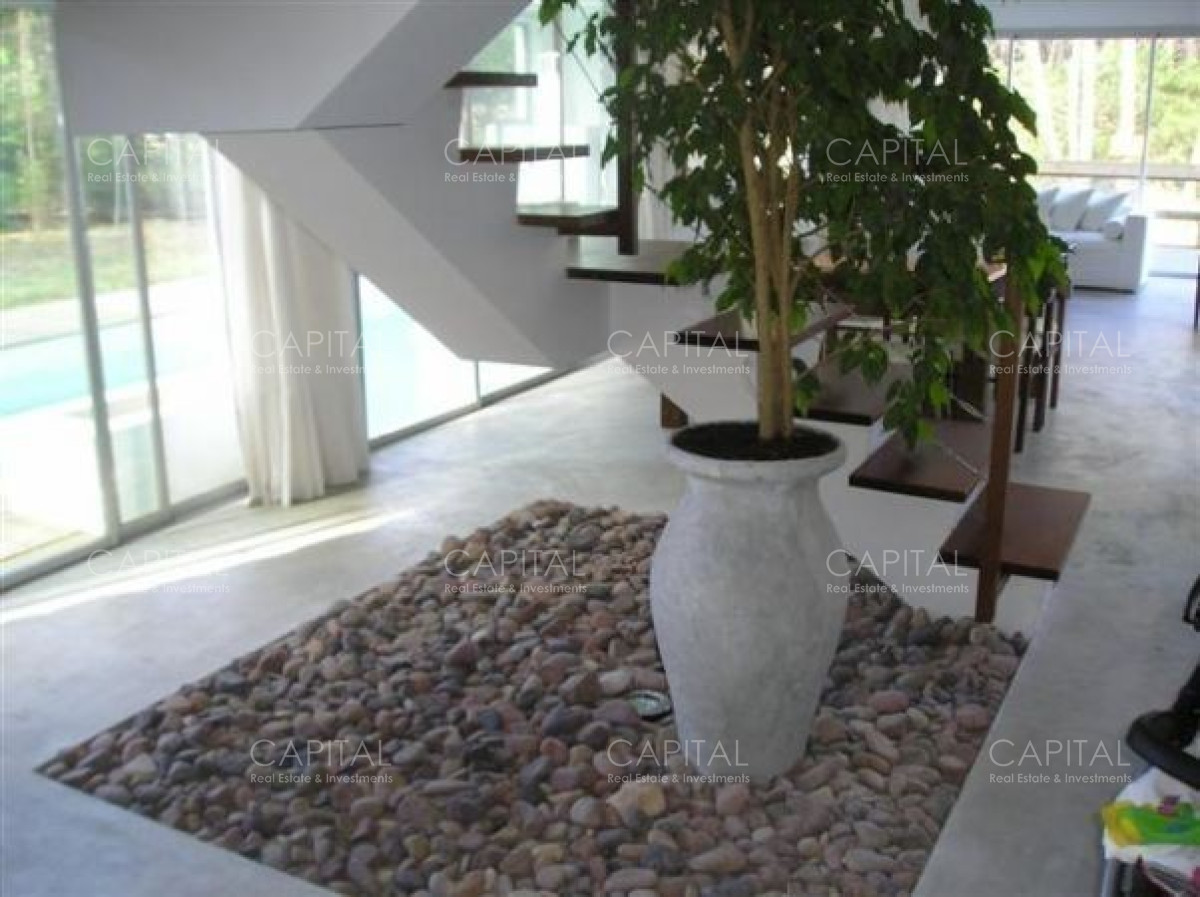Casa ID.38467 - Casa en Montoya 3 dormitorios y dependencia a 200 mts del mar