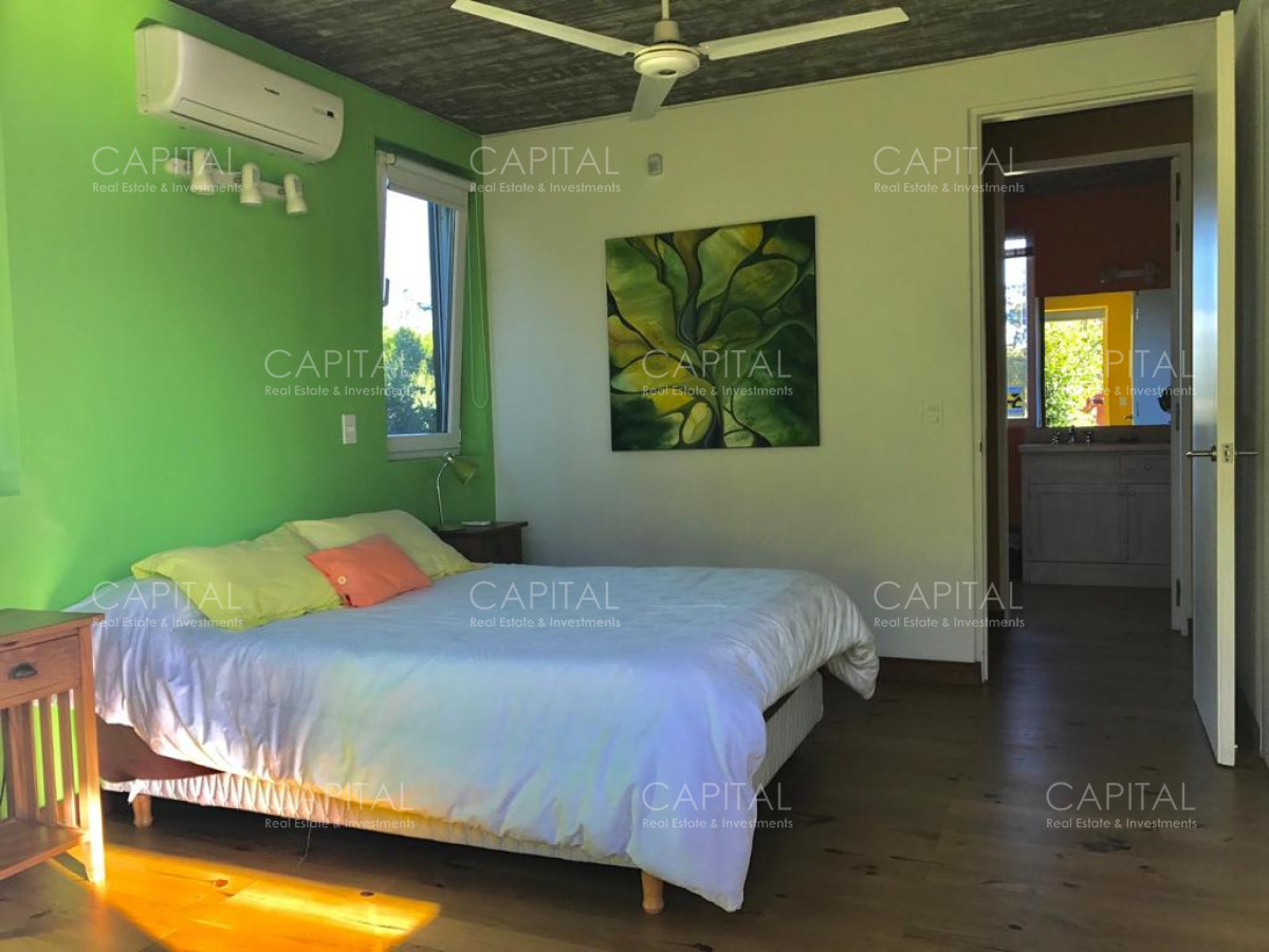 Casa ID.25894 - Espectacular casa en La Barra con gran parque con divina vista al  bosque  