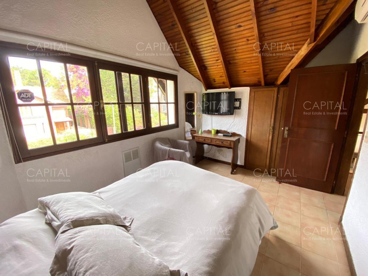 Casa ID.28553 - Casa de 5 dormitorios en Barrio Lugano, Punta del Este