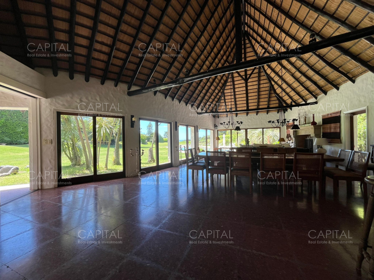 Casa ID.37287 - Espectacular Casa en Playa Brava Punta Del Este 
