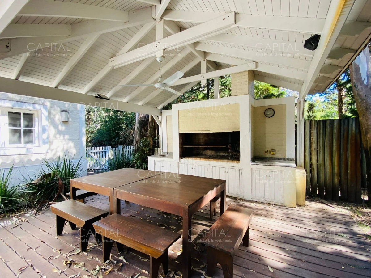 Casa ID.28358 - Casa en Venta Barrio Laguna Blanca Punta del Este Cuatro Dormitorios