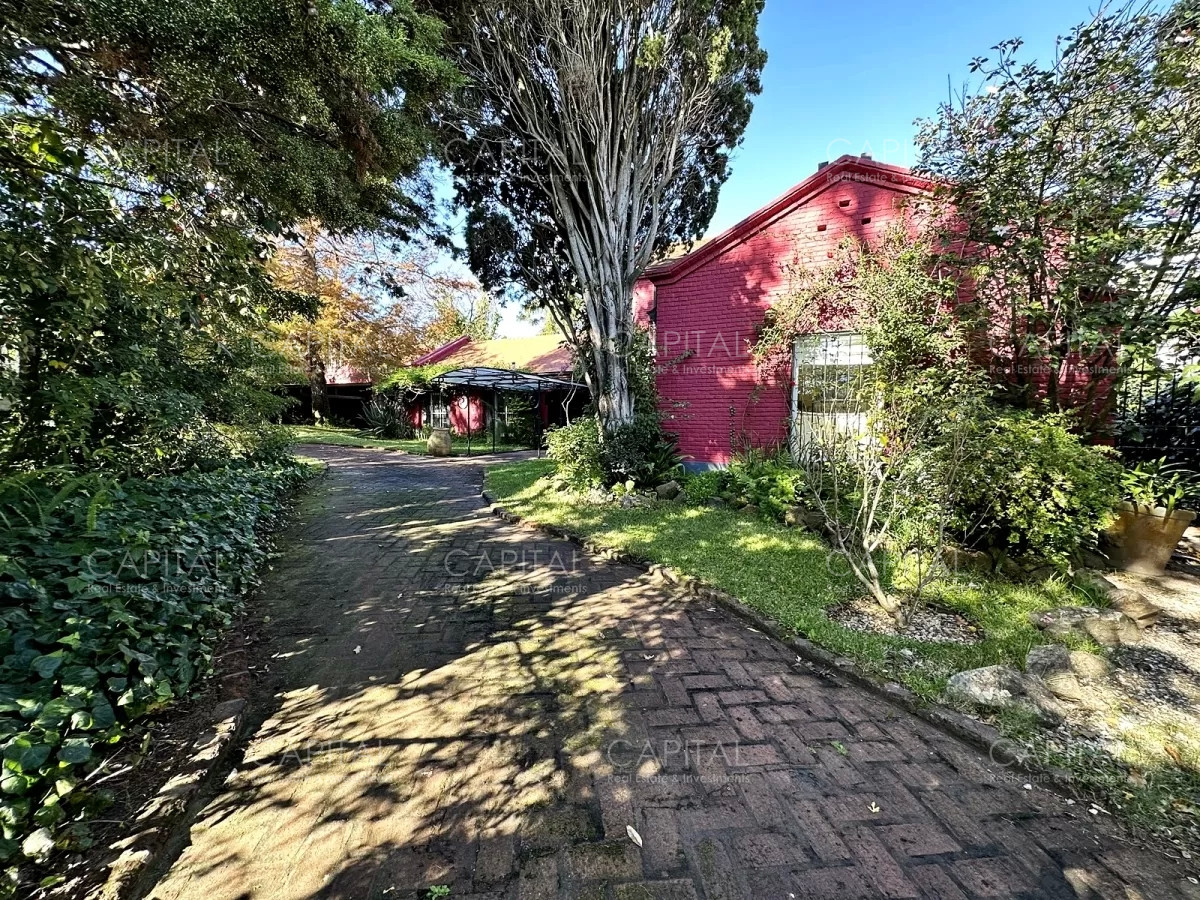 Casa ID.35081 - Casa  en Venta Playa Mansa en venta a 150 metros del mar