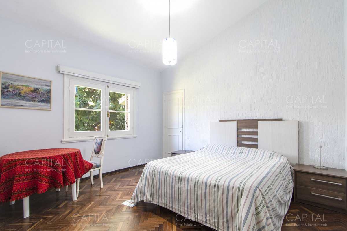 Casa ID.35154 - Casa en Venta en Playa Mansa con más de 3000 m2 de parque.