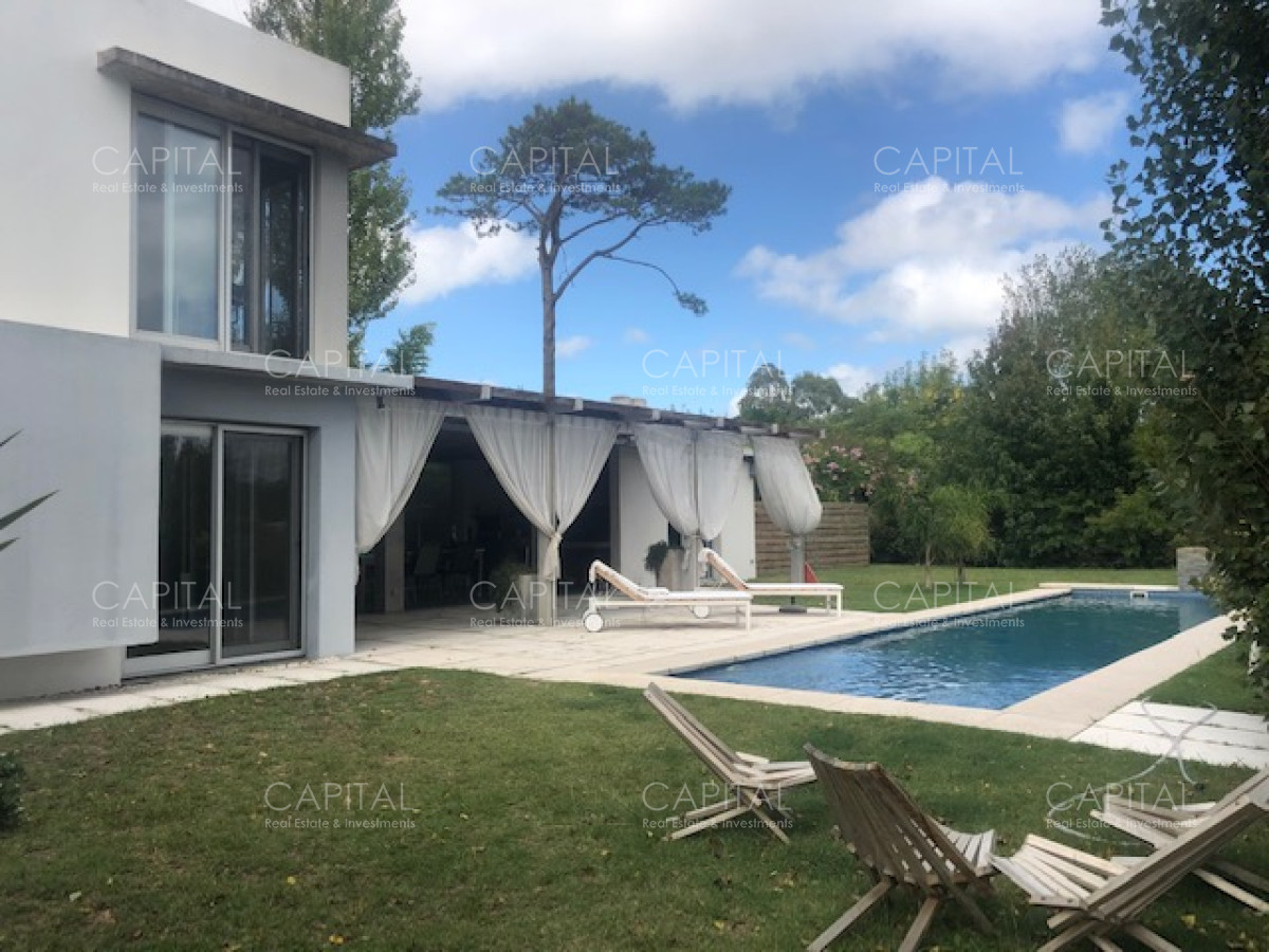 Casa ID.30772 - Casa en Barrio Privado Punta del Este en Venta Alquiler de Temporada