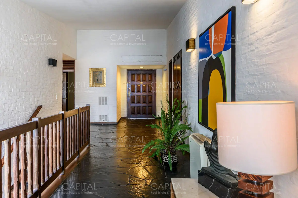 Casa ID.33629 - Casa de seis dormitorios en primera linea frente al mar en Península de Punta del Este