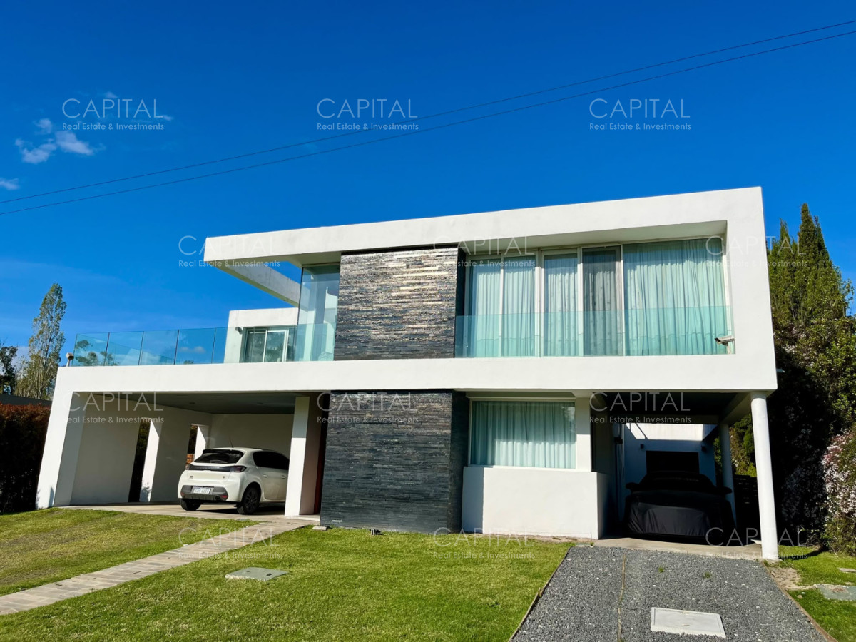Casa en venta La Asuncion Barrio Privado