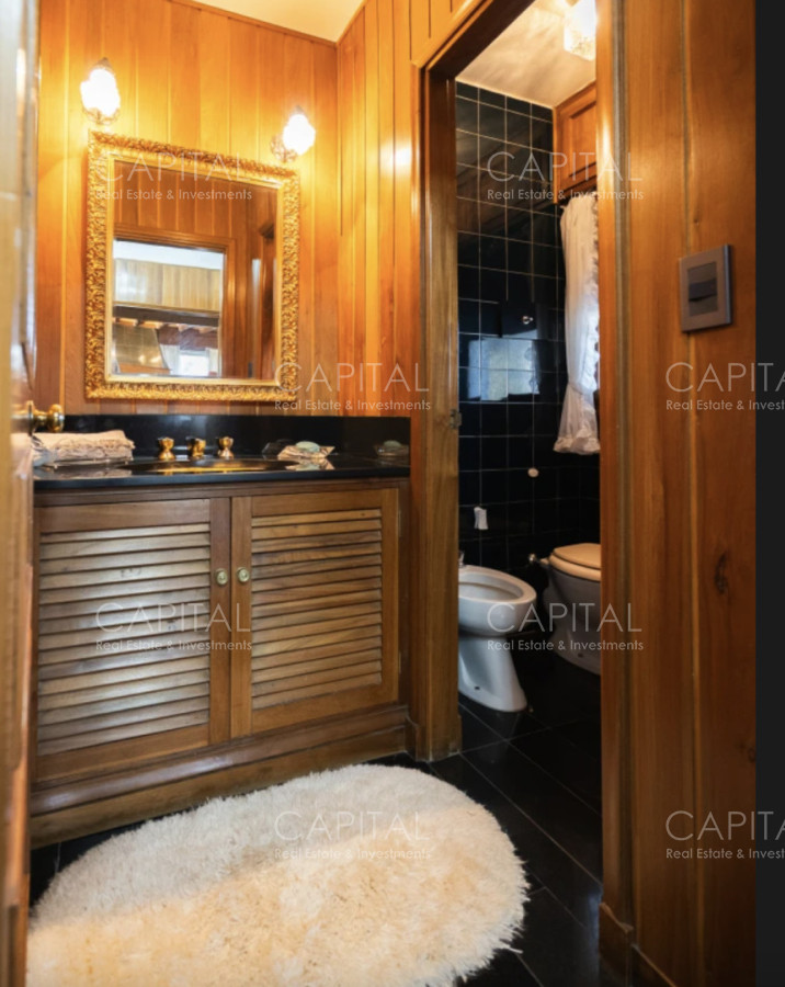 Casa ID.39114 - Mansion en Venta en Playa Mansa Punta del Este