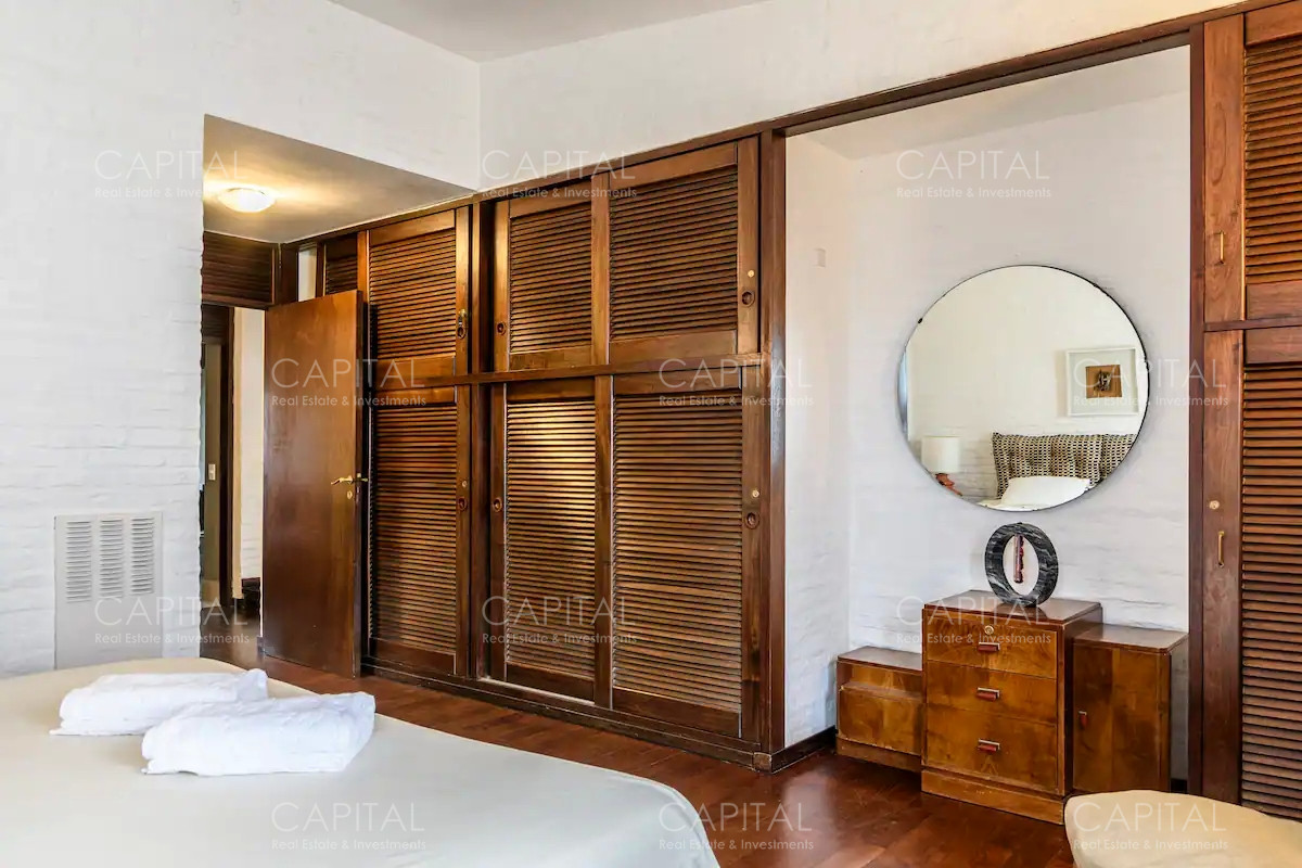 Casa ID.33629 - Casa de seis dormitorios en primera linea frente al mar en Península de Punta del Este