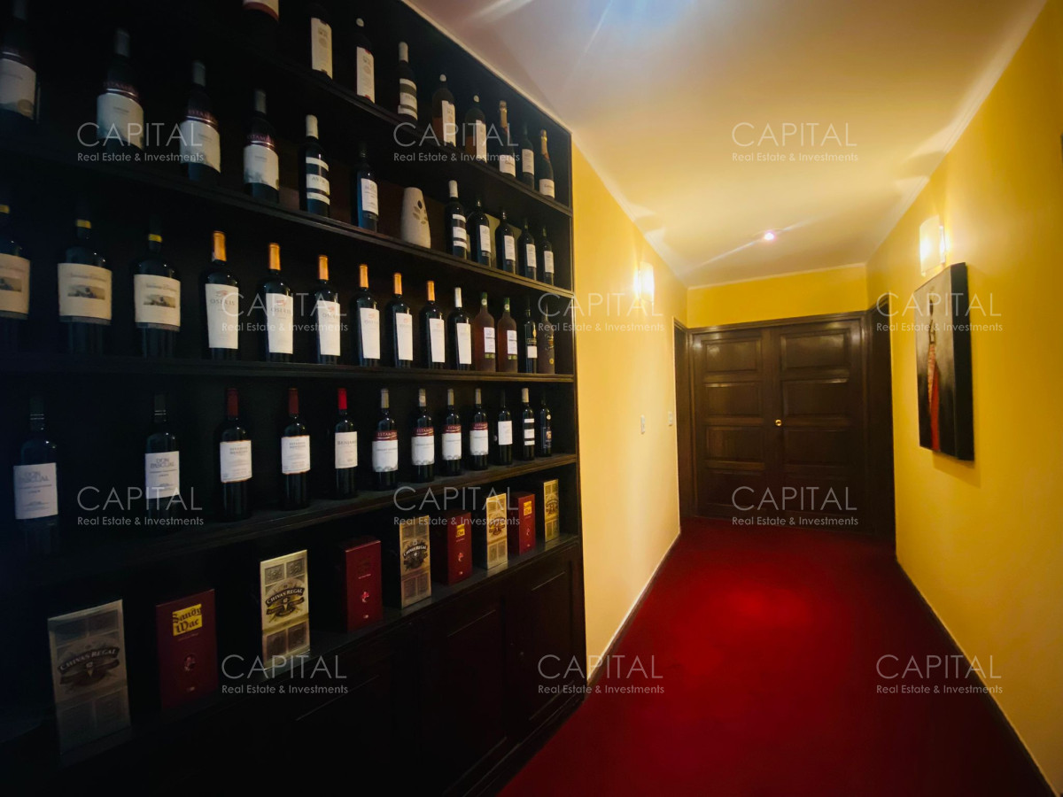 Casa ID.32412 - Residencia de Seis Dormitorios más Dependencia en Barrio Cantegril