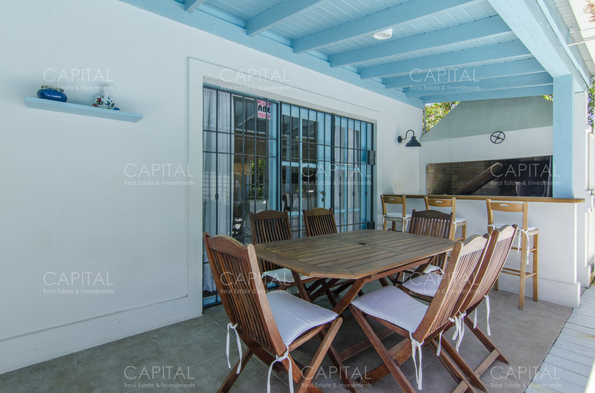 Casa ID.36458 - Excelente casa en  Montoya venta y alquiler a 1 cuadra de la Playa 