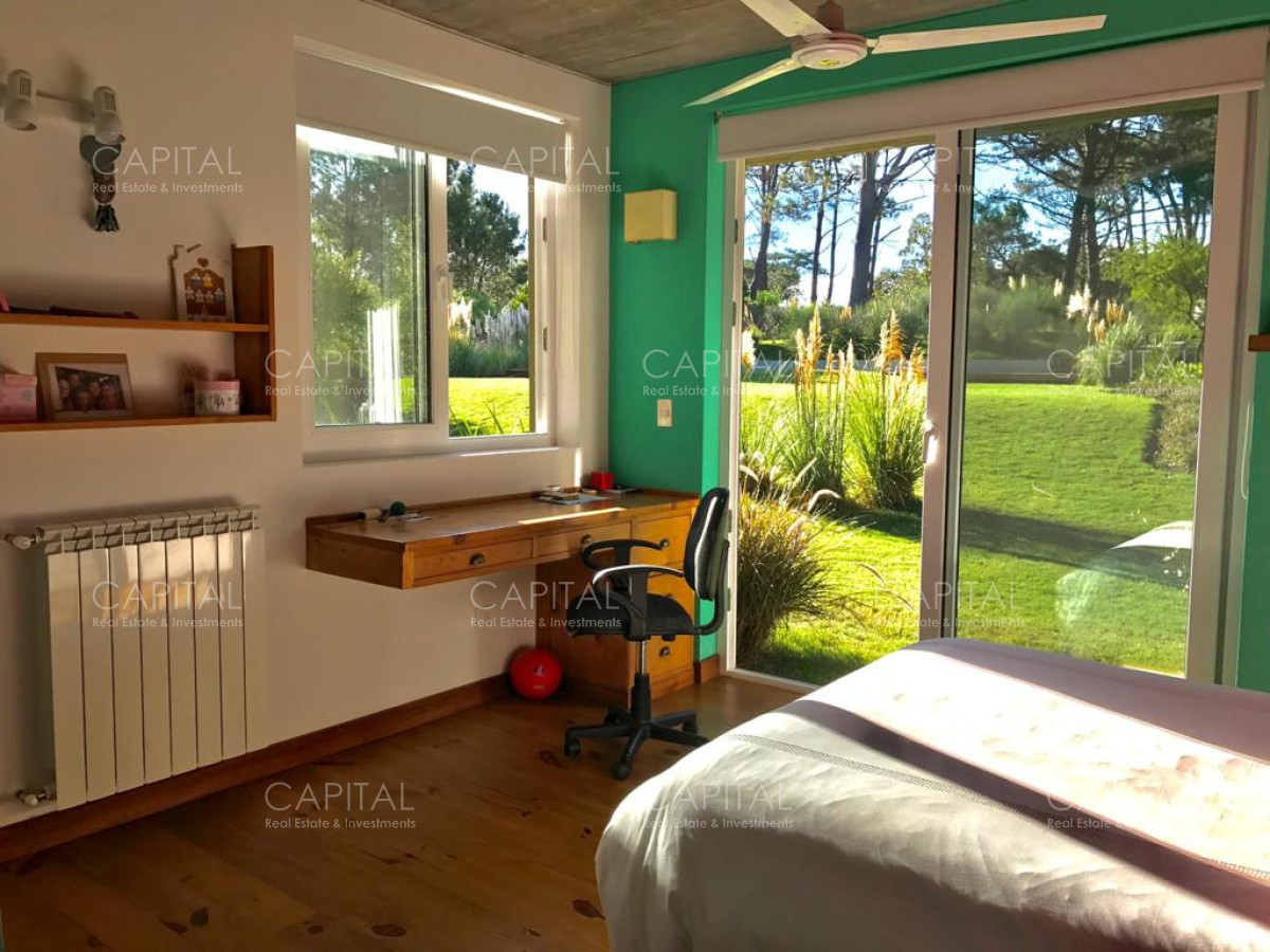 Casa ID.25894 - Espectacular casa en La Barra con gran parque con divina vista al  bosque  