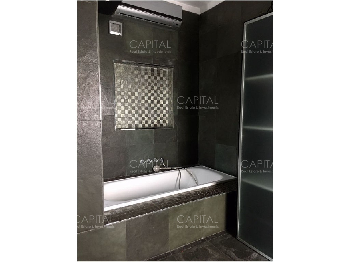 Casa ID.25844 - Excelente casa en 1era fila de Península - 4 dormitorios y solarium con jacuzzi!