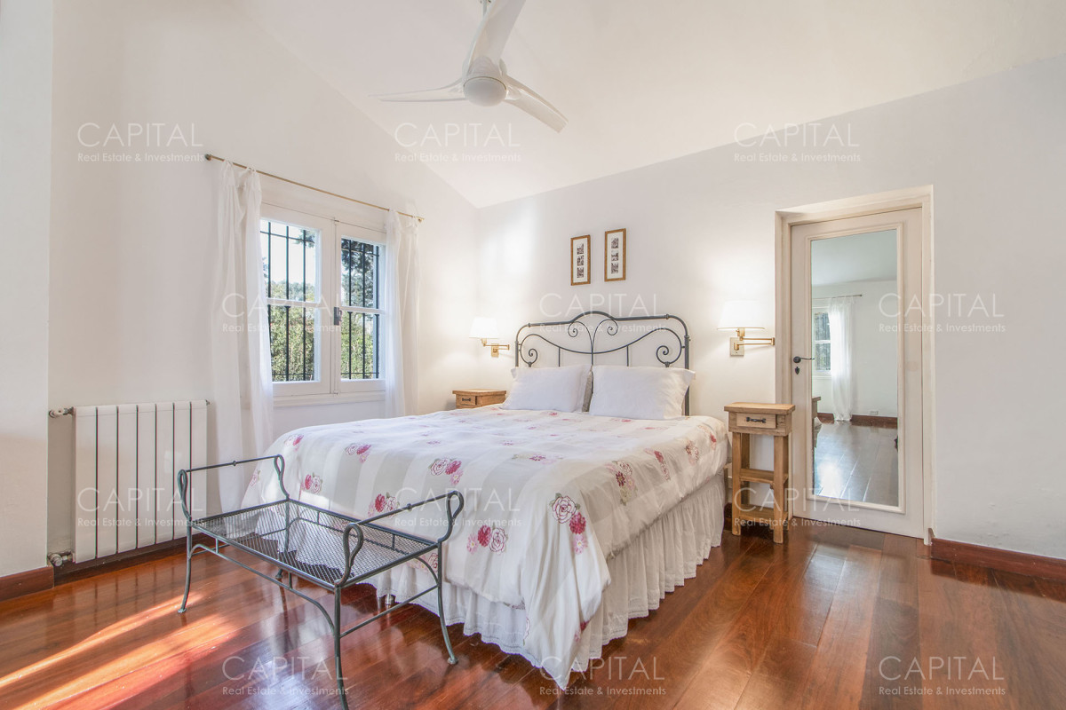 Casa ID.34876 - Casa de construccion tradicional en Playa Brava, Punta del Este en Venta