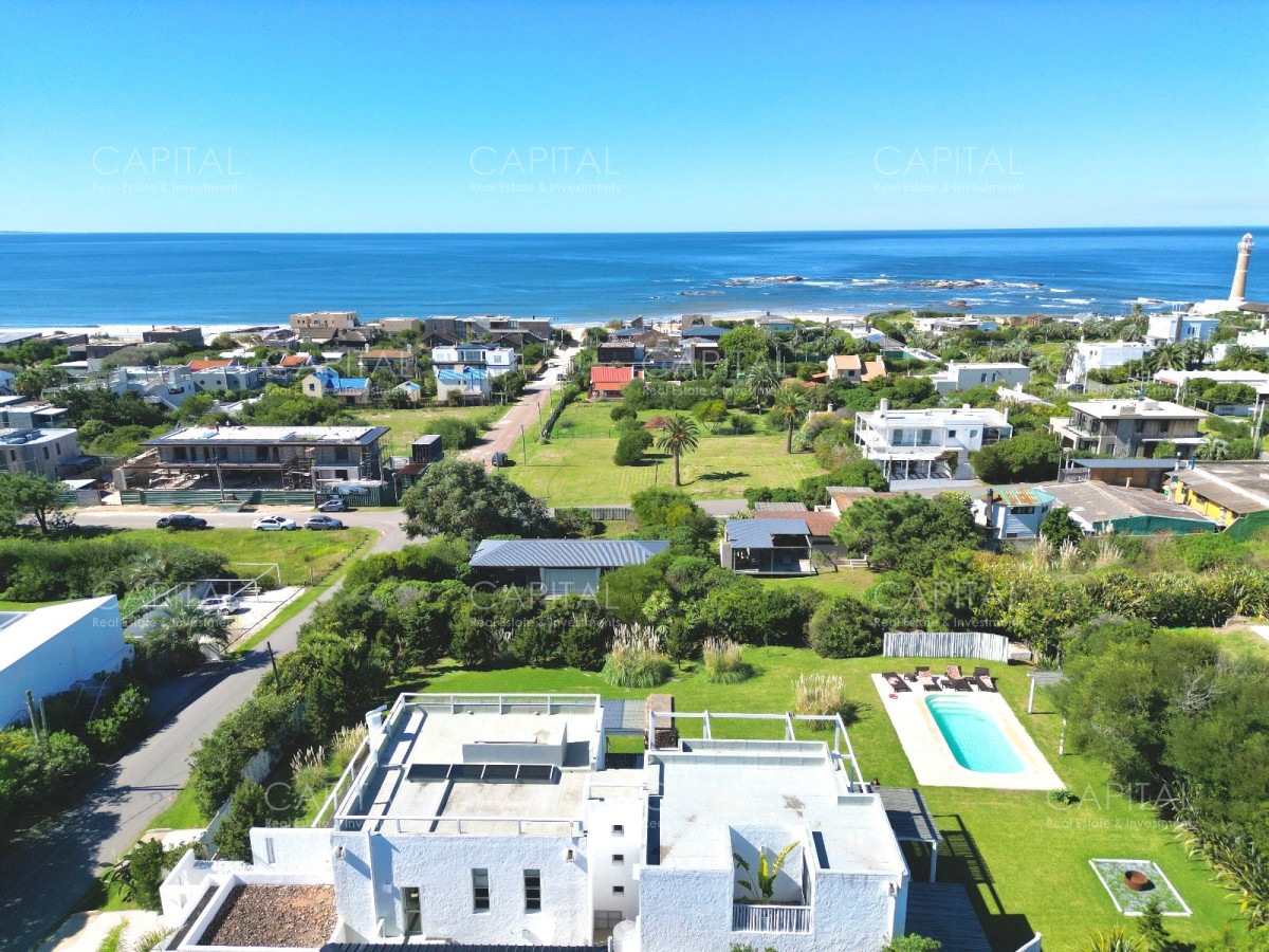 Casa ID.36175 - Casa en Venta en Pueblo de José Ignacio Cuatro Dormitorios y Dependencia
