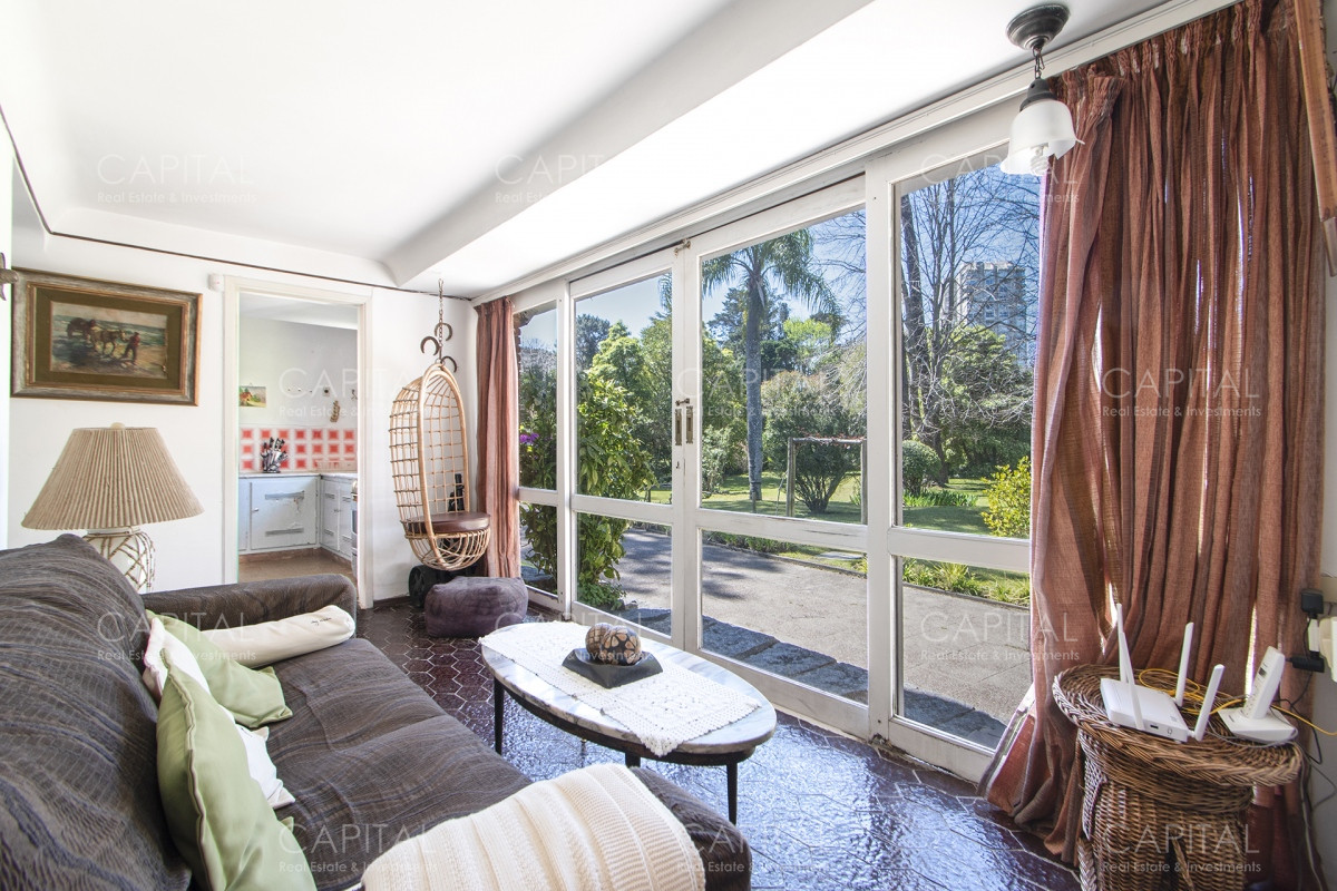 Casa ID.35154 - Casa en Venta en Playa Mansa con más de 3000 m2 de parque.
