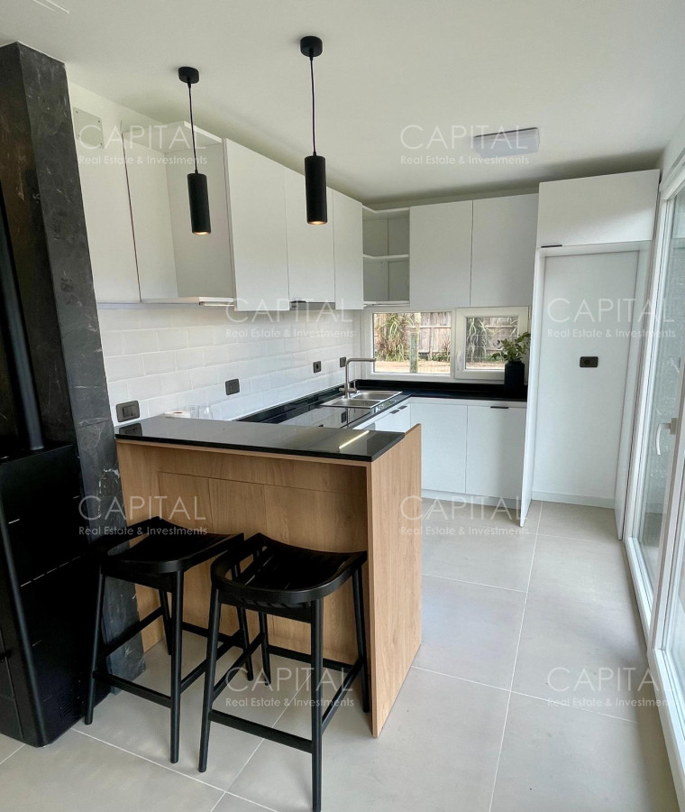 Casa ID.37588 - Casa de tres dormitorios y tres baños en Venta en La Barra