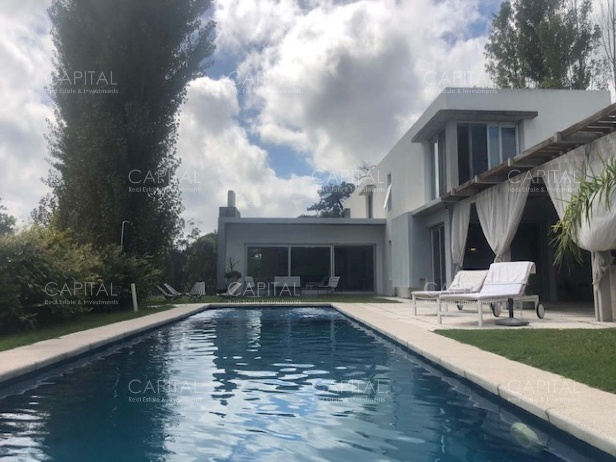 Casa ID.30772 - Casa en Barrio Privado Punta del Este en Venta Alquiler de Temporada