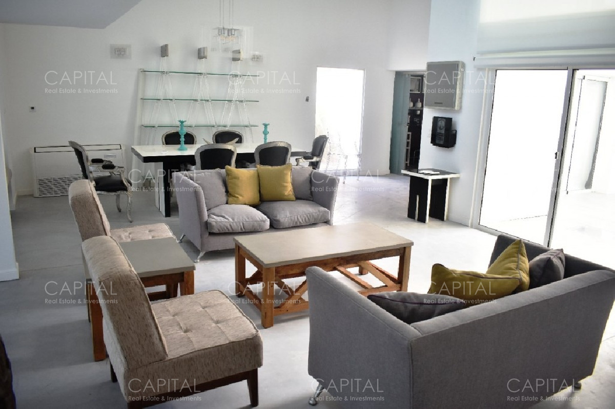 Casa ID.25844 - Excelente casa en 1era fila de Península - 4 dormitorios y solarium con jacuzzi!