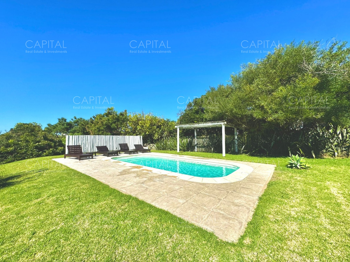 Casa ID.36175 - Casa en Venta en Pueblo de José Ignacio Cuatro Dormitorios y Dependencia