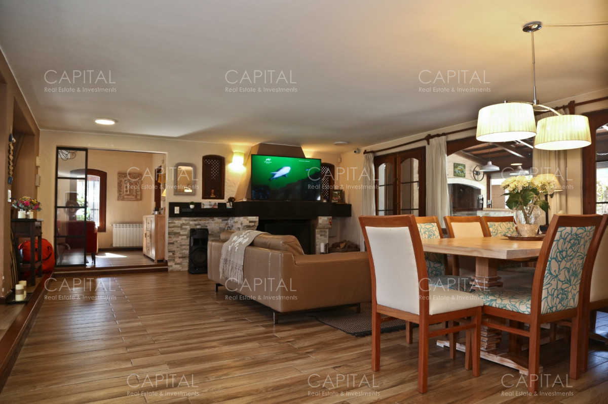 Casa ID.35079 - Casa en venta en Playa Mansa, Punta del Este.