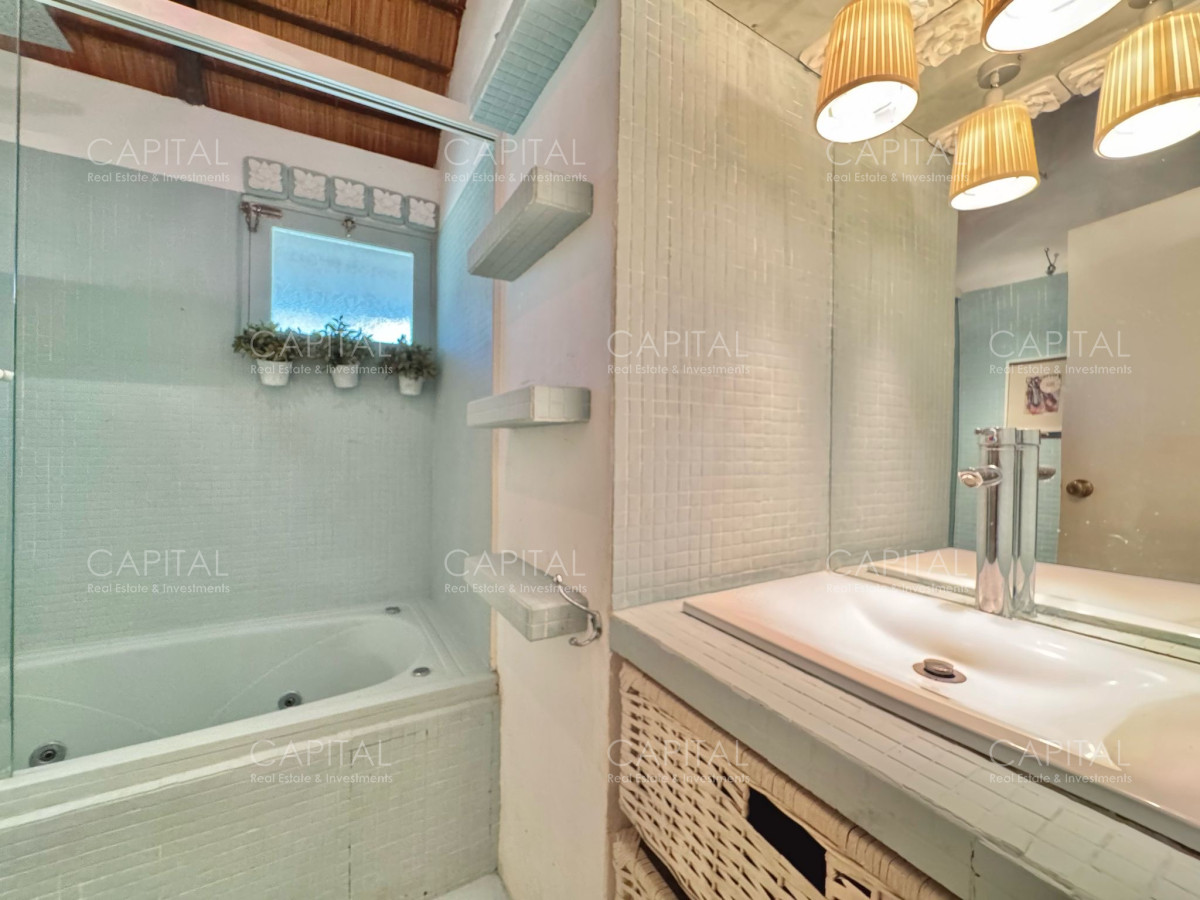 Casa ID.37635 - Casa en Venta en Pinares Punta del Este